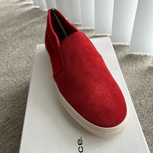 New Men’s Vince Fenton Slip-on in Red Suede Size 10